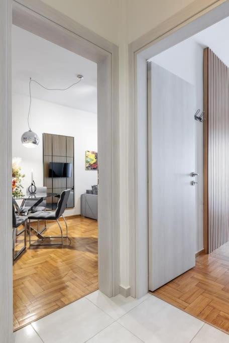 Macadamia - Agias Sofias Square #skgbnb Apartment Thessaloniki